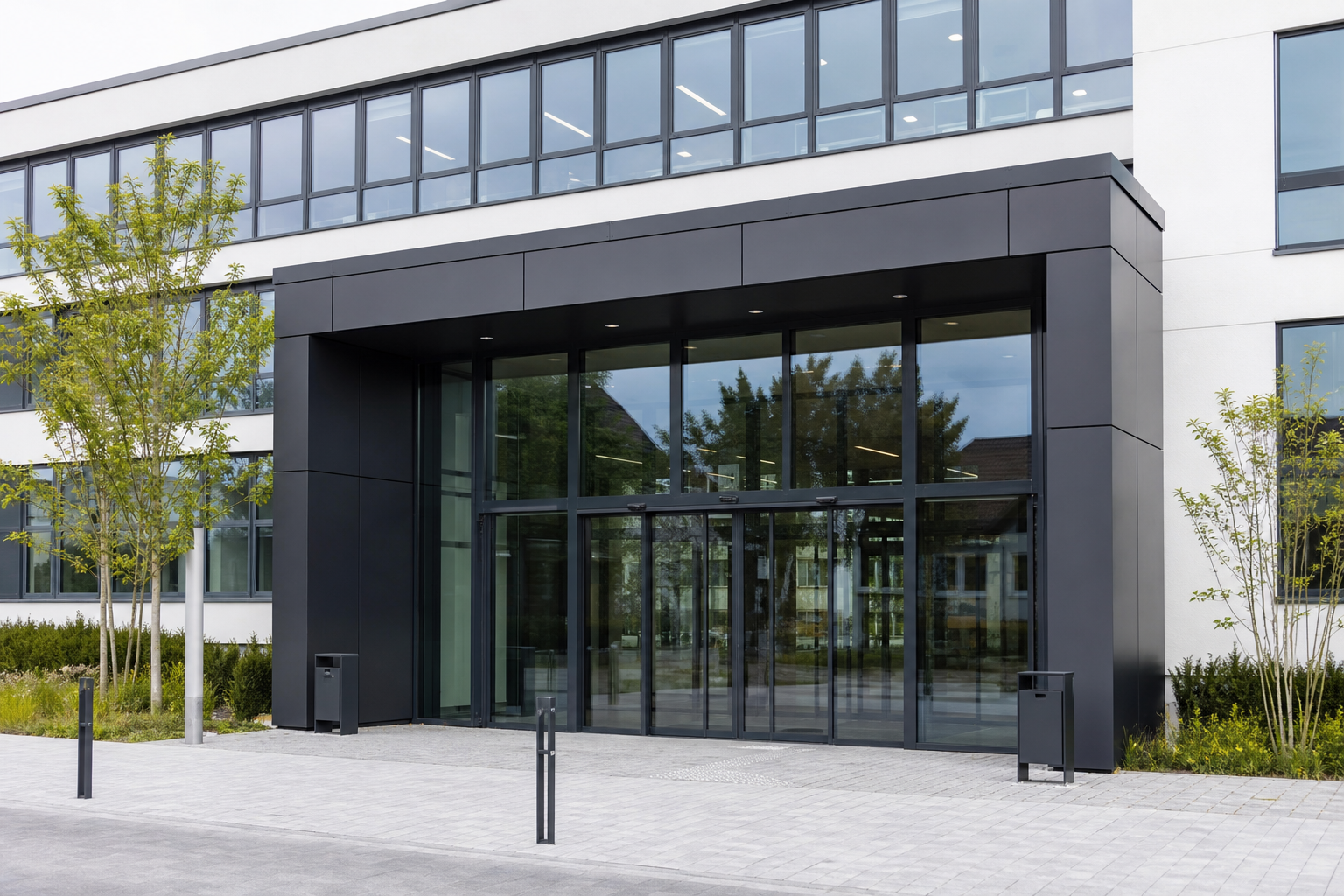 Eingang eines Beh&ouml;rdengeb&auml;udes in Dortmund, bei dem die Vaterschaftsanerkennung beurkundet werden kann.